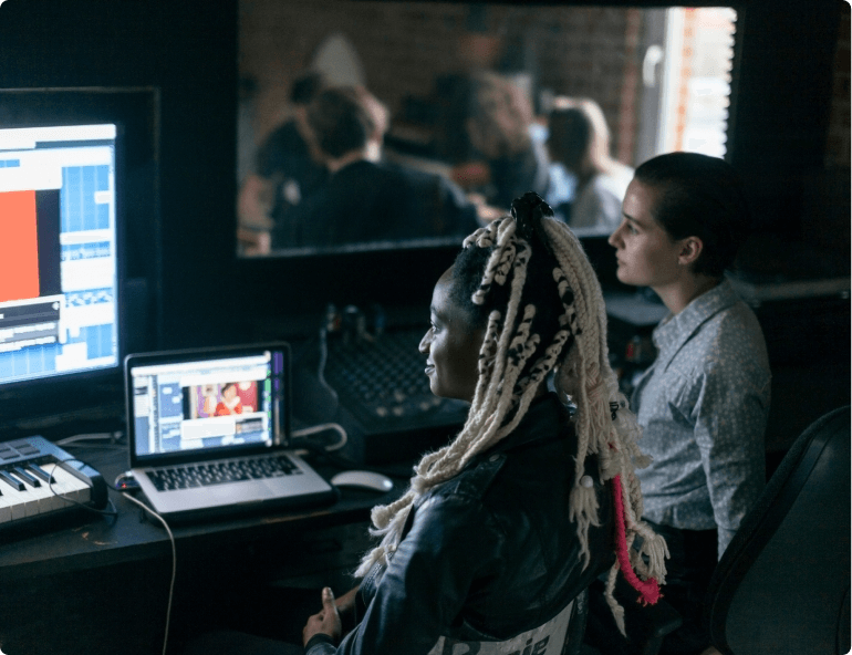 Hitta tillgängliga inspelningsstudior